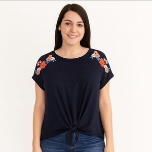 W5 Navy Embroidered Tie Front Womens Top Sz Lg